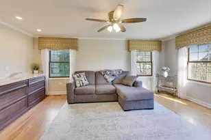 402 Hankes Rd, Sugar Grove, IL 60554 - Photo 7