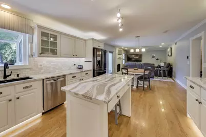 402 Hankes Road, Sugar Grove, IL 60554 - Photo 15