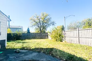 16306 Park Ave, Markham, IL 60428 - Photo 5