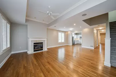 325 Delnor Glen Drive #325, Saint Charles, IL 60174 - Photo 5