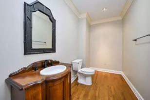 325 Delnor Glen Dr, Saint Charles, IL 60174 - Photo 3