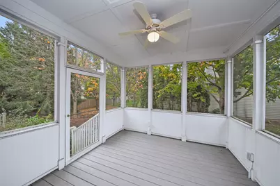 325 Delnor Glen Drive #325, Saint Charles, IL 60174 - Photo 17