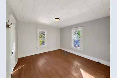 1468 S Float Avenue, Freeport, IL 61032 - Photo 9