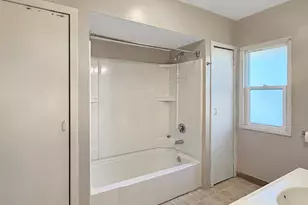 1468 S Float Ave, Freeport, IL 61032 - Photo 7