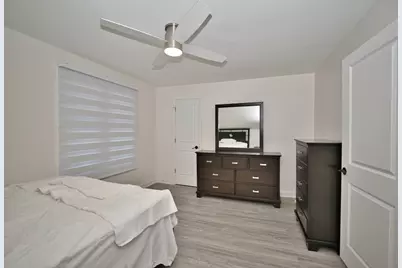 [Address not provided], Chicago, IL 60630 - Photo 31