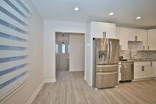 [Address not provided], Chicago, IL 60630 - Photo 13