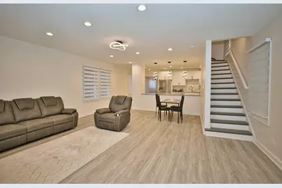 [Address not provided], Chicago, IL 60630 - Photo 9