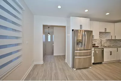 [Address not provided], Chicago, IL 60630 - Photo 15