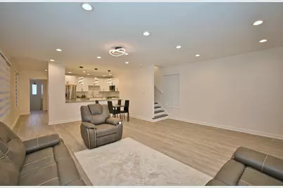 [Address not provided], Chicago, IL 60630 - Photo 9