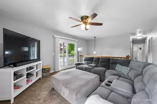 1233 Lakewood Dr, Lake Holiday, IL 60552 - Photo 5