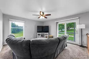 1233 Lakewood Dr, Lake Holiday, IL 60552 - Photo 7