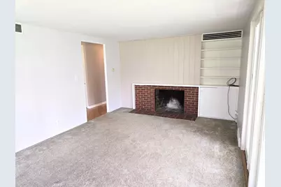 1316 S Fleming Road #A, Woodstock, IL 60098 - Photo 9