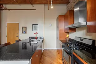 1040 W Adams St, Chicago, IL 60607 - Photo 9