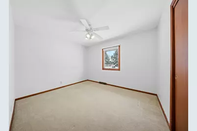 2010 Cimarron Drive, Freeport, IL 61032 - Photo 19