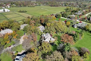 2041 Tremont Ct, Libertyville, IL 60048 - Photo 51