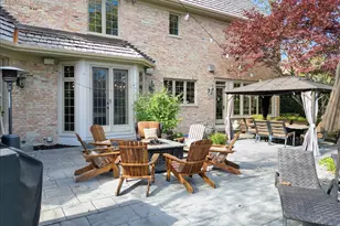 2041 Tremont Ct, Libertyville, IL 60048 - Photo 47