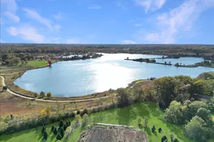 2041 Tremont Ct, Libertyville, IL 60048 - Photo 53