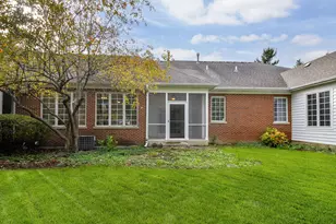 310 Delnor Glen Dr, Saint Charles, IL 60174 - Photo 17