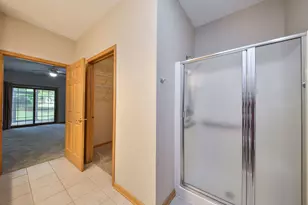 310 Delnor Glen Dr, Saint Charles, IL 60174 - Photo 11