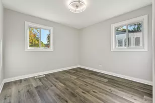 275 Blackhawk Dr, Park Forest, IL 60466 - Photo 19