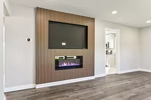 275 Blackhawk Dr, Park Forest, IL 60466 - Photo 7