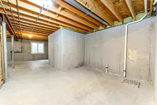 592 S Walnut St, Manteno, IL 60950 - Photo 31