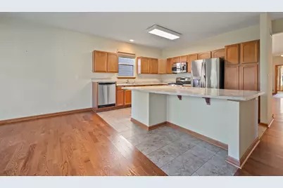 1176 Heathrow Lane, Aurora, IL 60502 - Photo 9