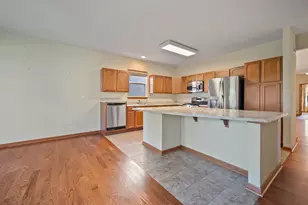 1176 Heathrow Ln, Aurora, IL 60502 - Photo 9