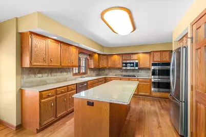 3720 Mandeville Lane, Naperville, IL 60564 - Photo 7