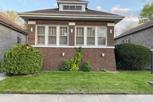 1225 E 71st Pl, Chicago, IL 60619 - Photo 1