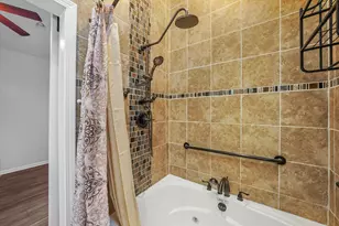 3769 S Lake Park Ave, Chicago, IL 60653 - Photo 21