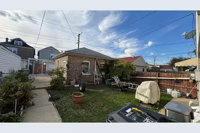 1626 S 49th Avenue, Cicero, IL 60804 - Photo 33