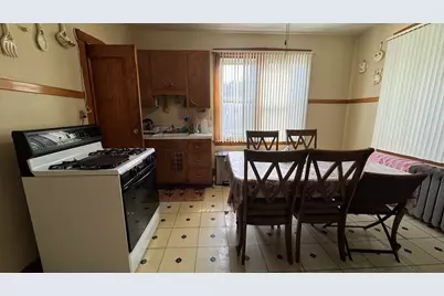 1626 S 49th Avenue, Cicero, IL 60804 - Photo 11