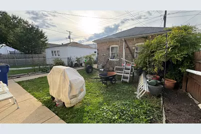 1626 S 49th Avenue, Cicero, IL 60804 - Photo 35