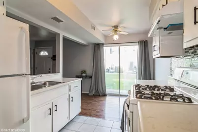 329 David Court #B, Bartlett, IL 60103 - Photo 3