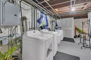 4617 Blanchan Ave, Brookfield, IL 60513 - Photo 17