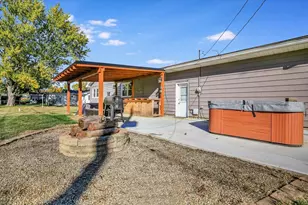 407 S Washington St, Sidney, IL 61877 - Photo 9