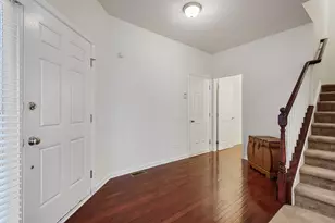 146 Paxton Rd, Bloomingdale, IL 60108 - Photo 3