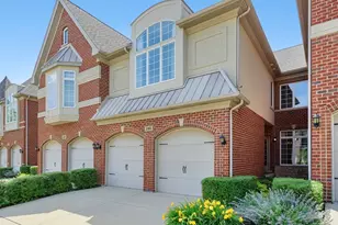 146 Paxton Rd, Bloomingdale, IL 60108 - Photo 1