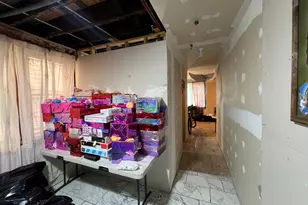 2050 W 52nd St, Chicago, IL 60609 - Photo 19