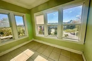 256 W Downer Pl, Aurora, IL 60506 - Photo 35