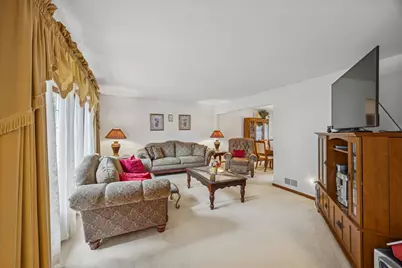 5524 Christopher Drive, Oak Forest, IL 60452 - Photo 3