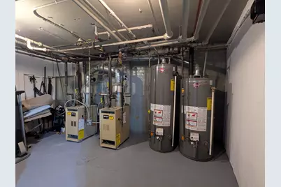 6734 N Campbell Avenue, Chicago, IL 60645 - Photo 23