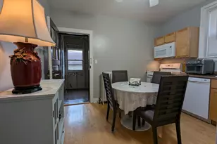 6734 N Campbell Ave, Chicago, IL 60645 - Photo 7