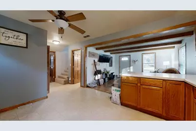 352 S Vermillion Street, Paxton, IL 60957 - Photo 11