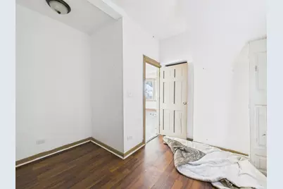 8709 S Escanaba Avenue, Chicago, IL 60617 - Photo 5