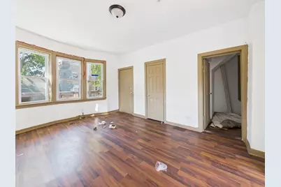 8709 S Escanaba Avenue, Chicago, IL 60617 - Photo 3