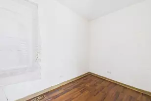 8709 S Escanaba Ave, Chicago, IL 60617 - Photo 7