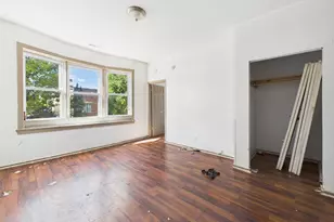 8709 S Escanaba Ave, Chicago, IL 60617 - Photo 11