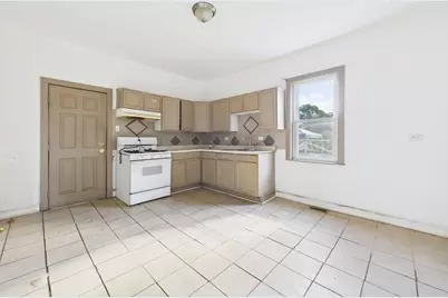 8709 S Escanaba Avenue, Chicago, IL 60617 - Photo 27